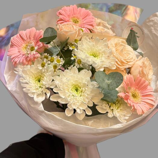Romantic flower bouquet