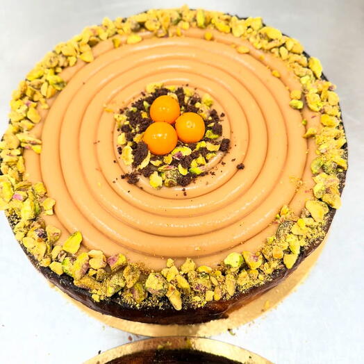 Basque cheesecake with caramel