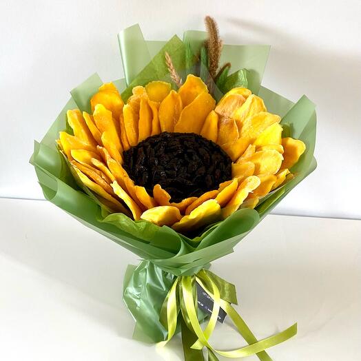 Sunflower from dried fruits