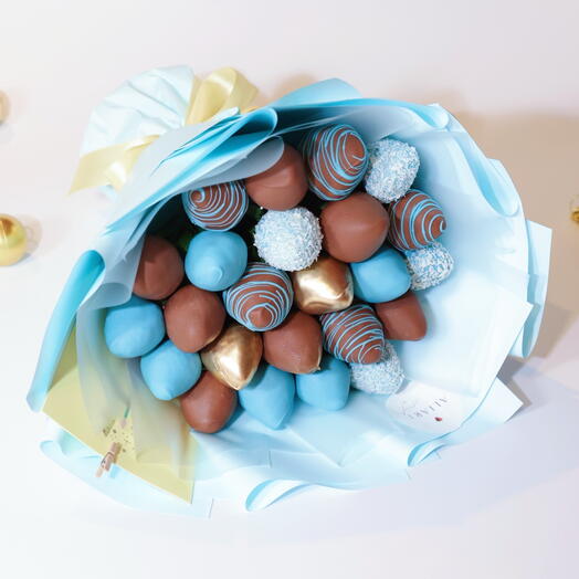 CHOCOLATE-COVERED STRAWBERRY BOUQUET (MILK   BLUE CHOCOLATE)