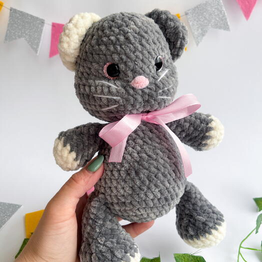 Плюшевый котенок