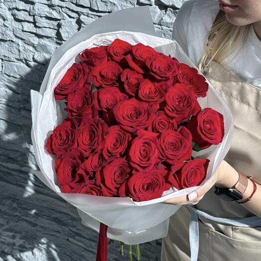25 Red Roses - Premium Fresh Bouquet