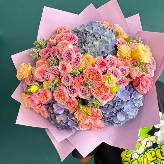 Colorful flower mix. Яркий цветочный микс