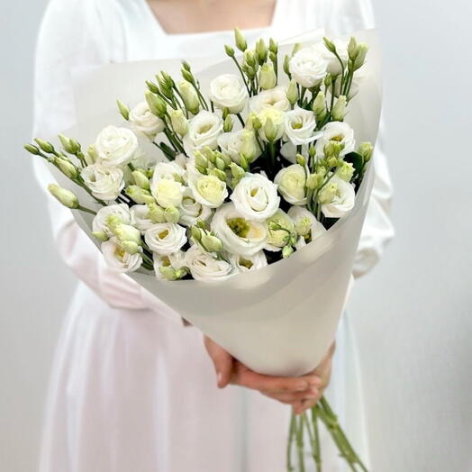 Bouquet of 11 lisianthus