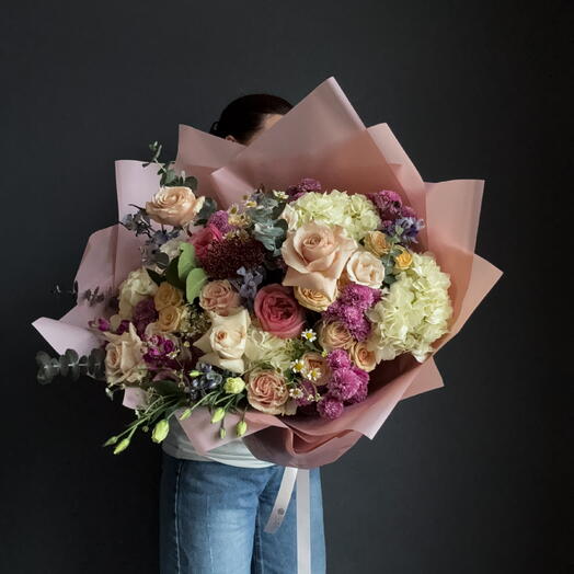 Valentines 10 - hydrangea, peony roses, matricaria mixed